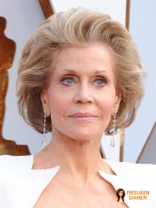 Asymmetrischer strukturierter Bob für Frauen über 50 mit Volumen