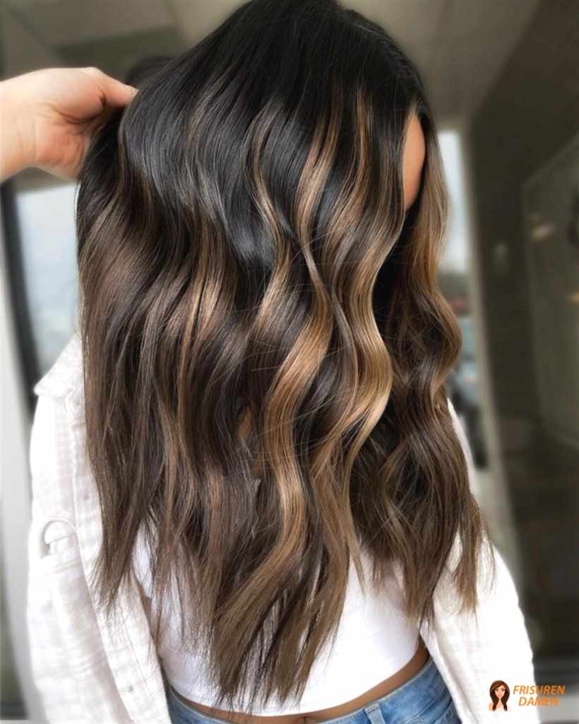 Balayage in Braun – weiche Highlights für Frauen