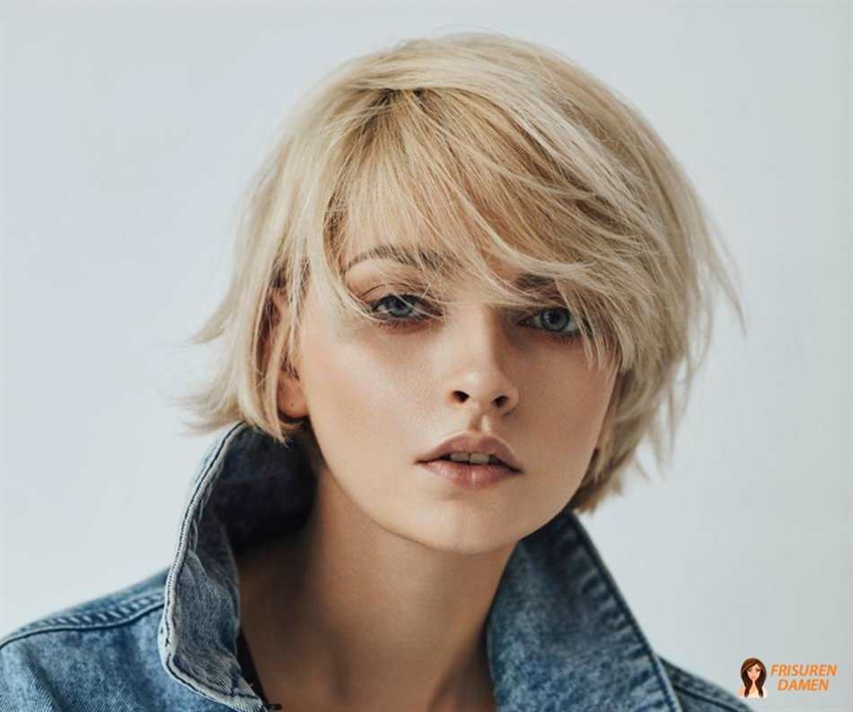 Bixie mit Stufen – voluminöse Frisur für Damen