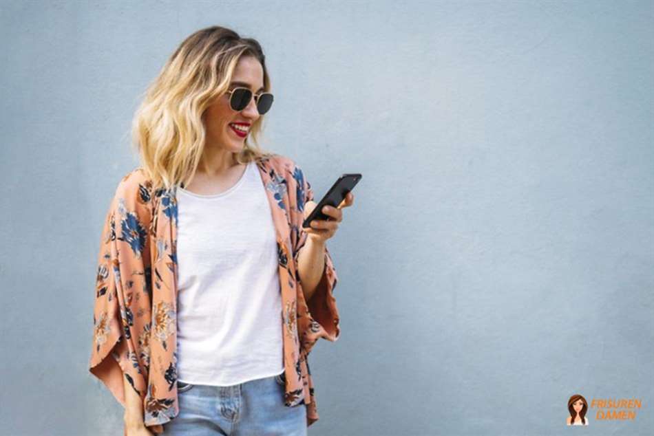 Blonder Bob mit Beach Waves – sommerlicher Look