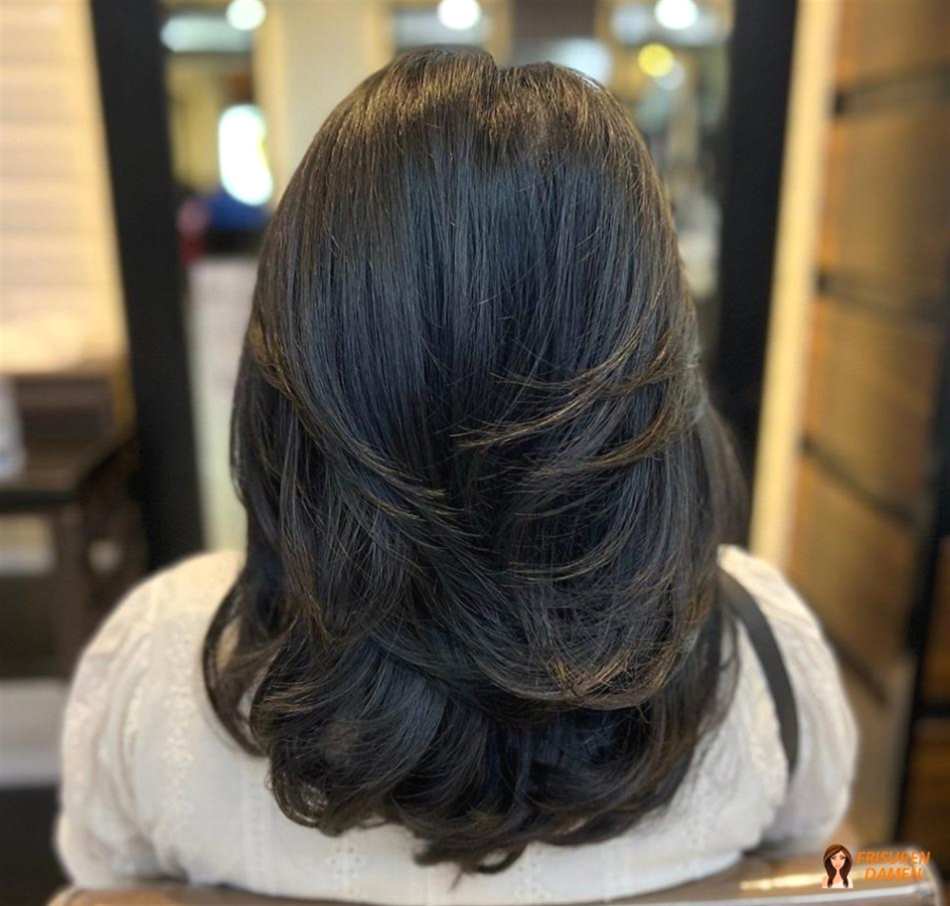 Butterfly-Frisuren für verschiedene Haartypen bei Damen