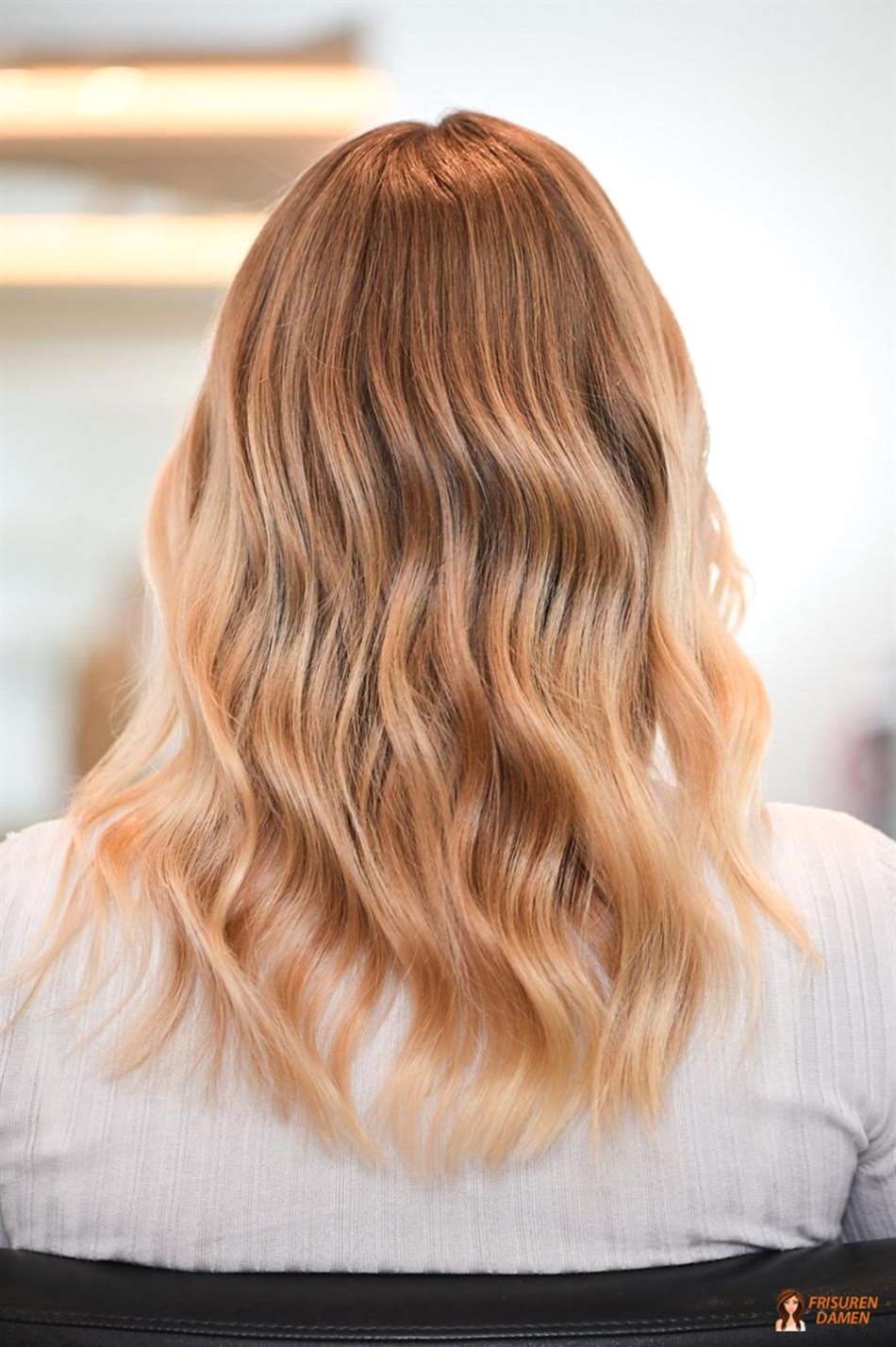 Erdbeer-Bronde – warmer Bronde-Ton mit Rotstich