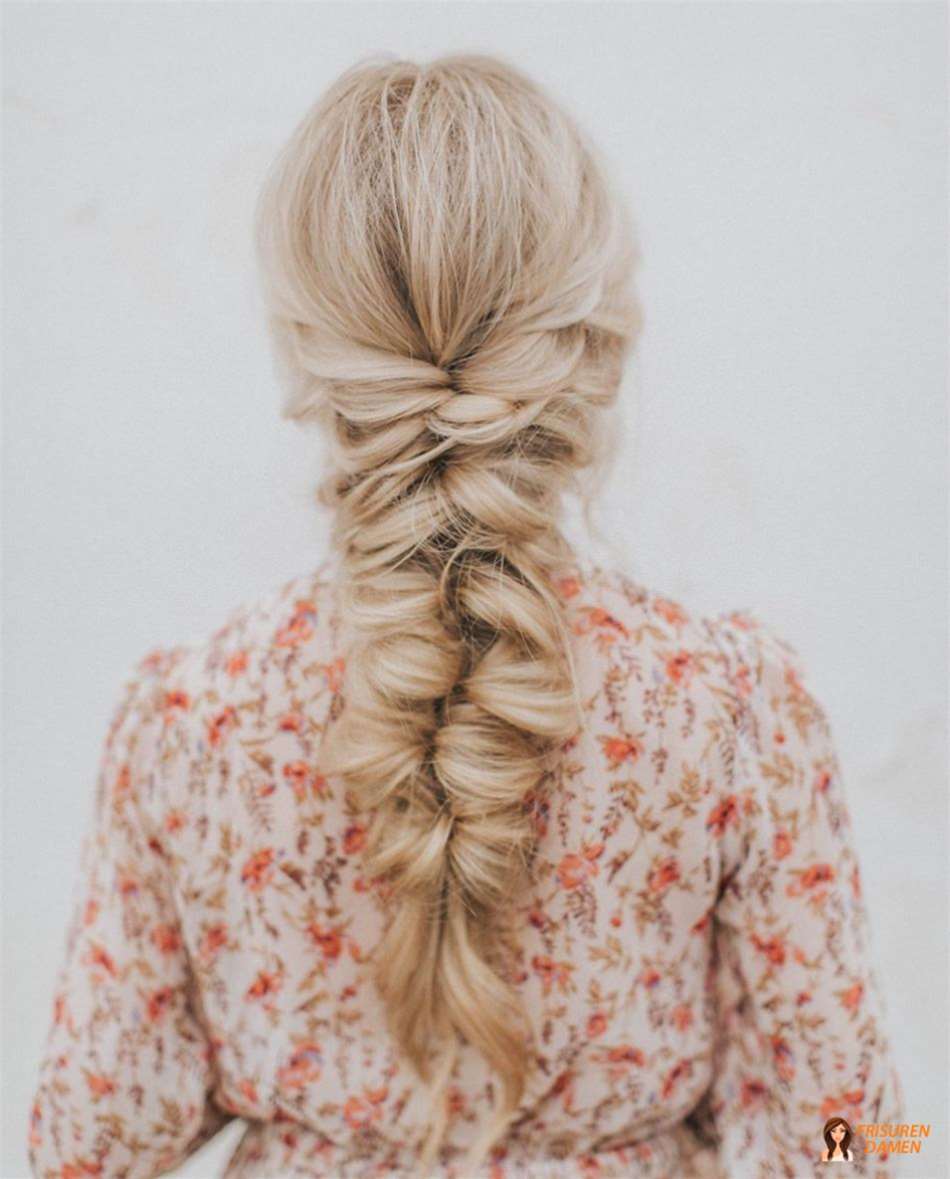 Fischschwanzzopf – elegante Flechtfrisur für Frauen