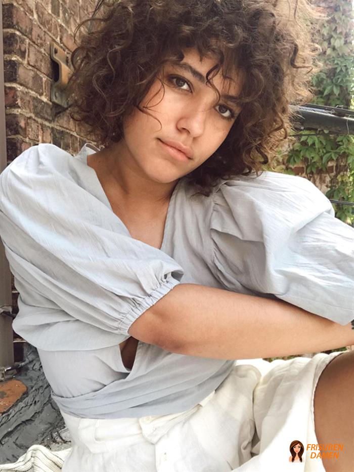 Flacher Bob mit Shag-Struktur