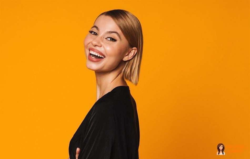 Elegante Hochzeitsfrisuren für Mädchen mit mittellangem Haar