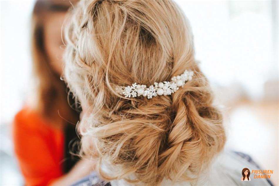 Hochzeitsfrisuren für Mädchen mit mittellangem Haar