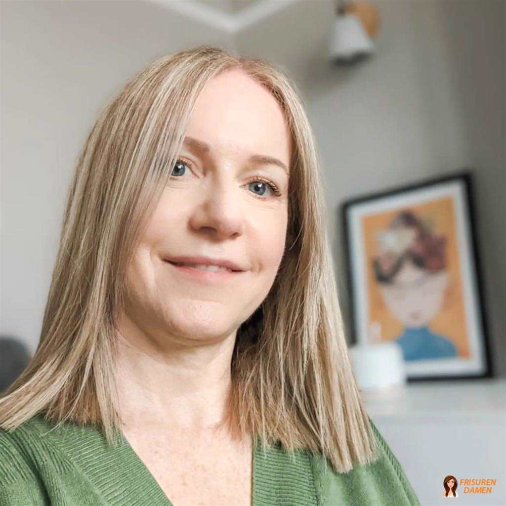 Glatt und Schlicht – glatte elegante Frisur für Frauen