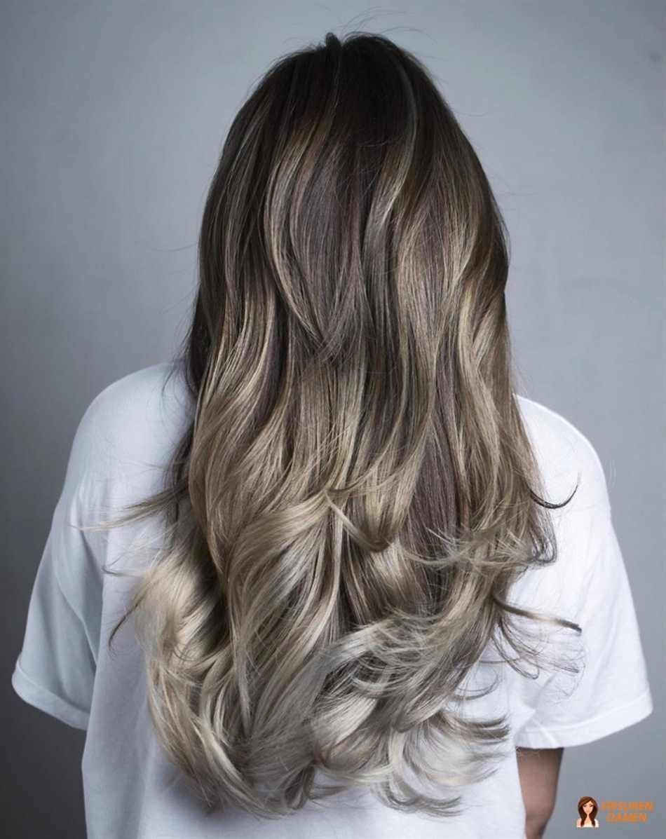 Graues Ombré – moderne Bösewicht-Frisur