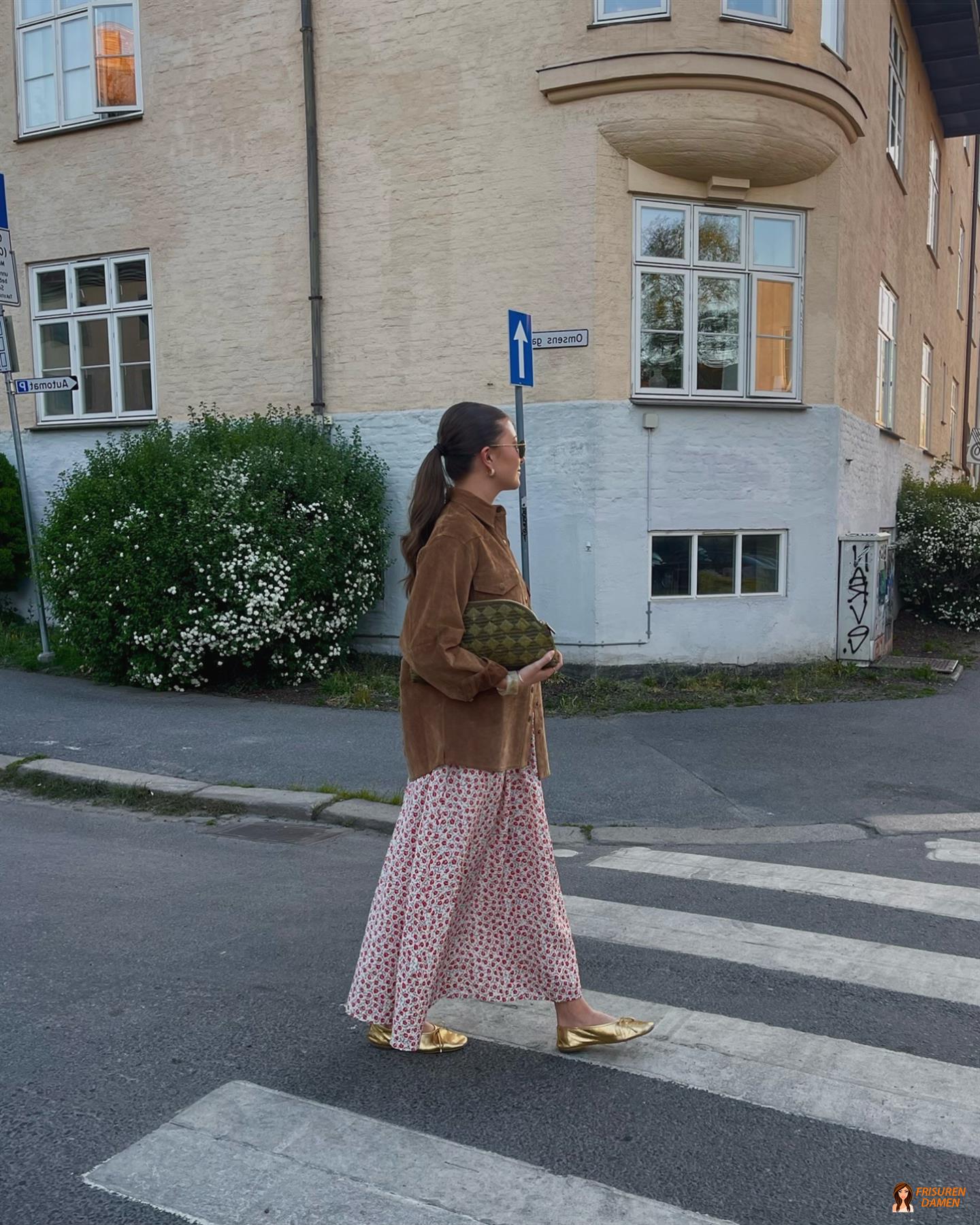 Haarspangen als praktische Sommerlösung