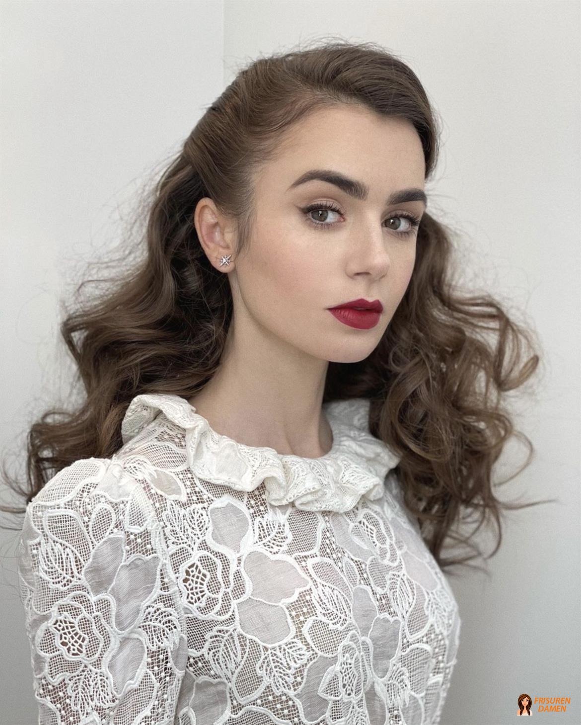 Halb hochgesteckt, halb offen