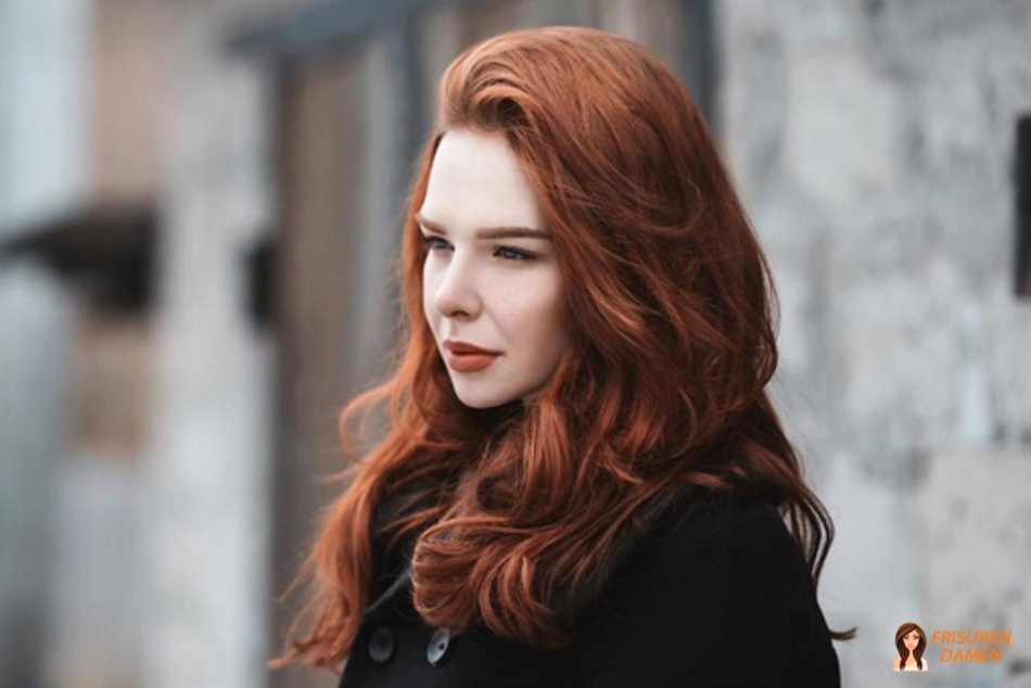 Herbstliche Haarfarben für Rothaarige – warme Rottöne