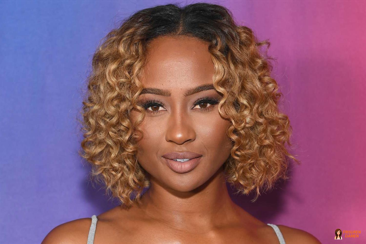 Dunkle Blondtöne für Frauen: Ansatzfreundliche Ideen 2026