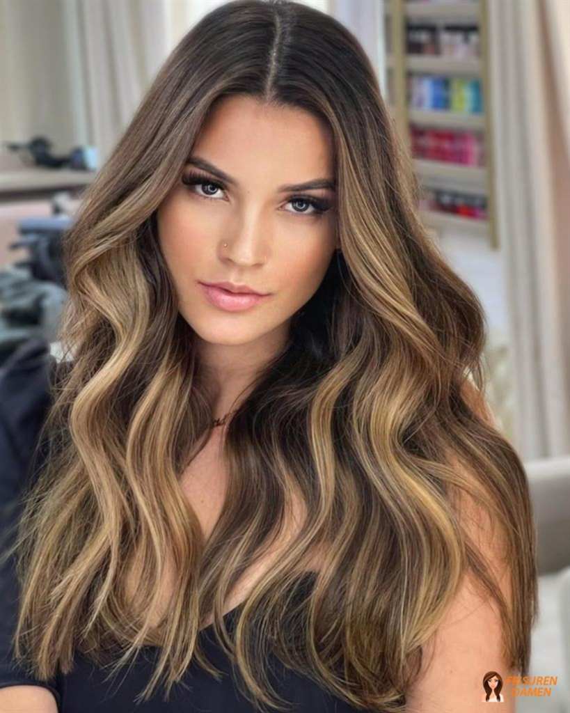 Klassischer Stil mit modernem Caramel-Balayage