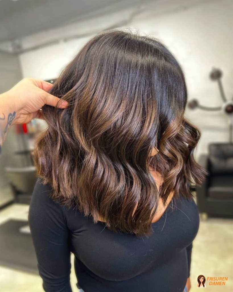 Klassische Wellen mit raffinierten Highlights – stilvoll