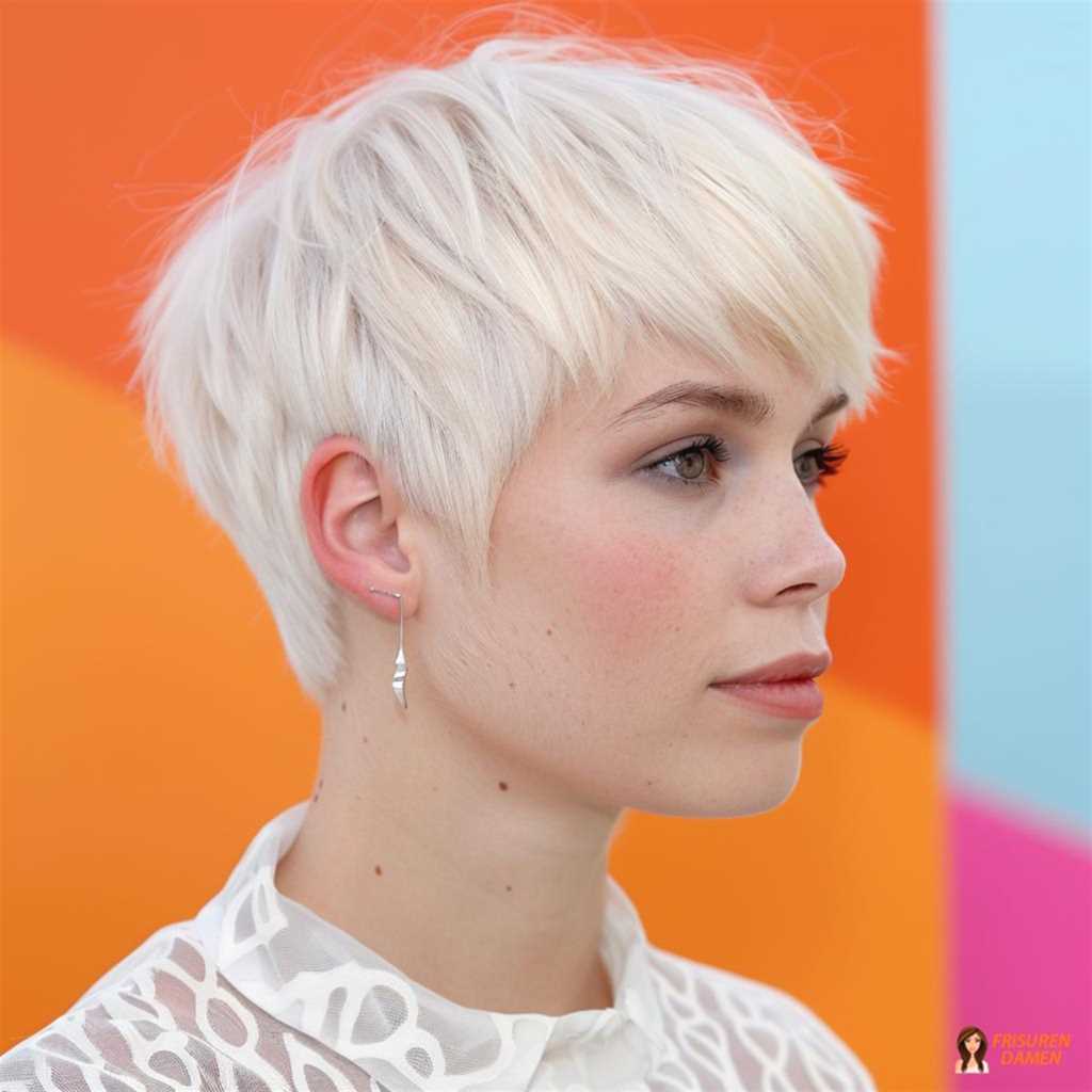 Klassischer blonder Pixie für Damen mit geraden Linien und eleganter Kontur