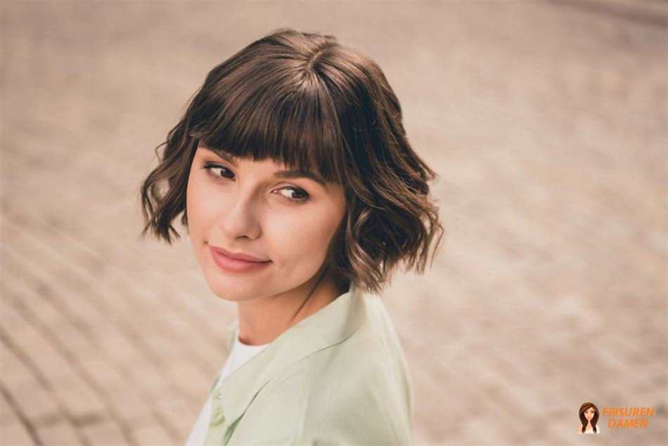Kurze Bobfrisuren für feines Haar – mehr Volumen für Frauen