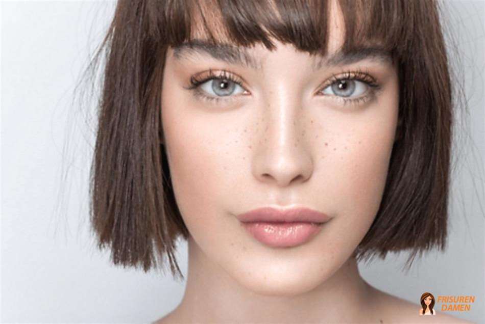 Kurze Bobs für glattes Haar – elegante Bobfrisur für Damen