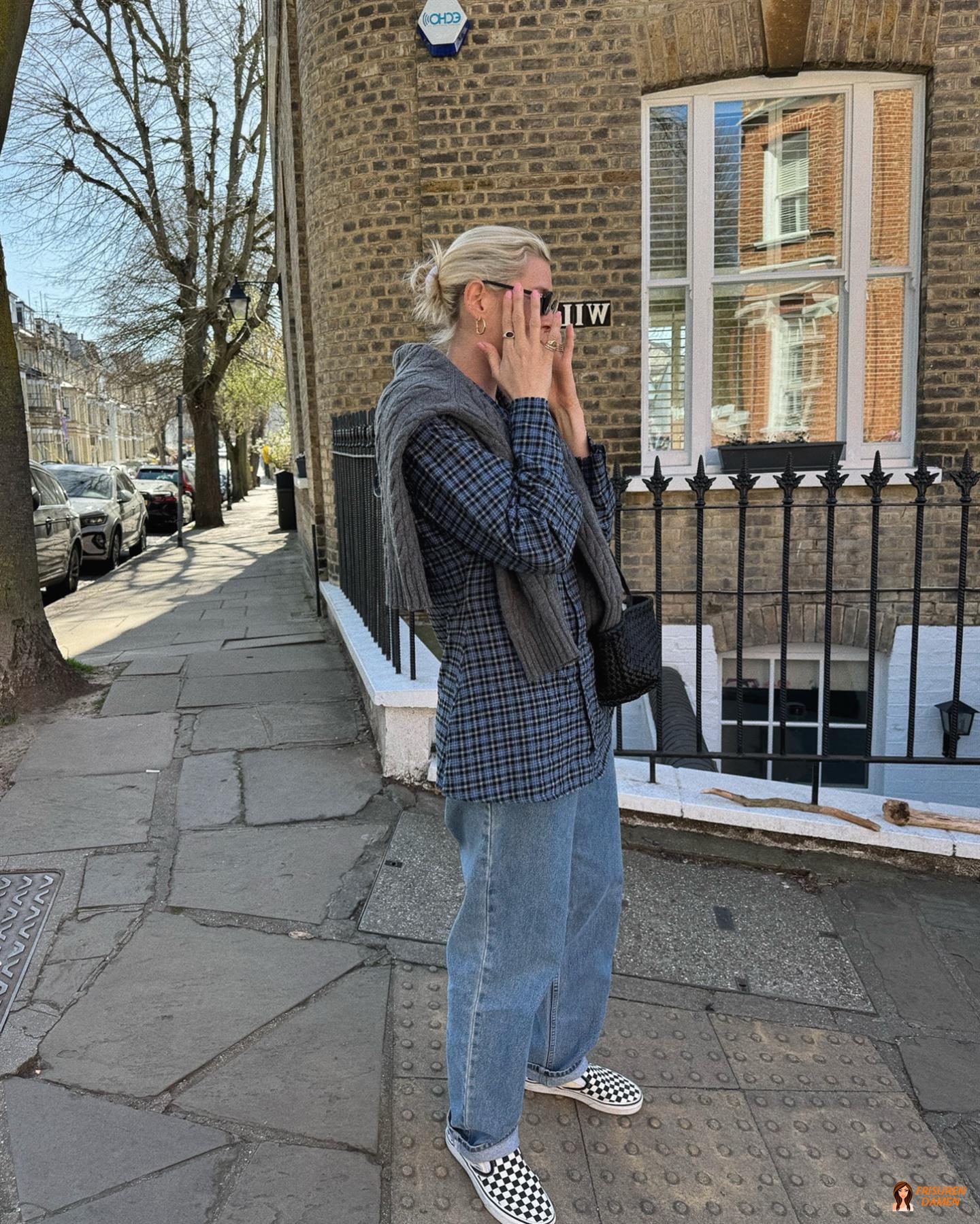 Lässiger Dutt bei Bob-Haaren