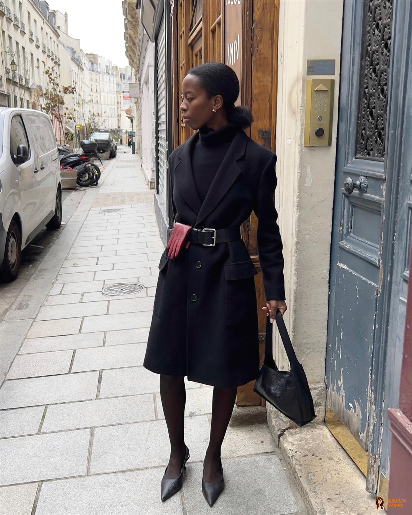 Eleganter Pferdeschwanz mit französischem Stil