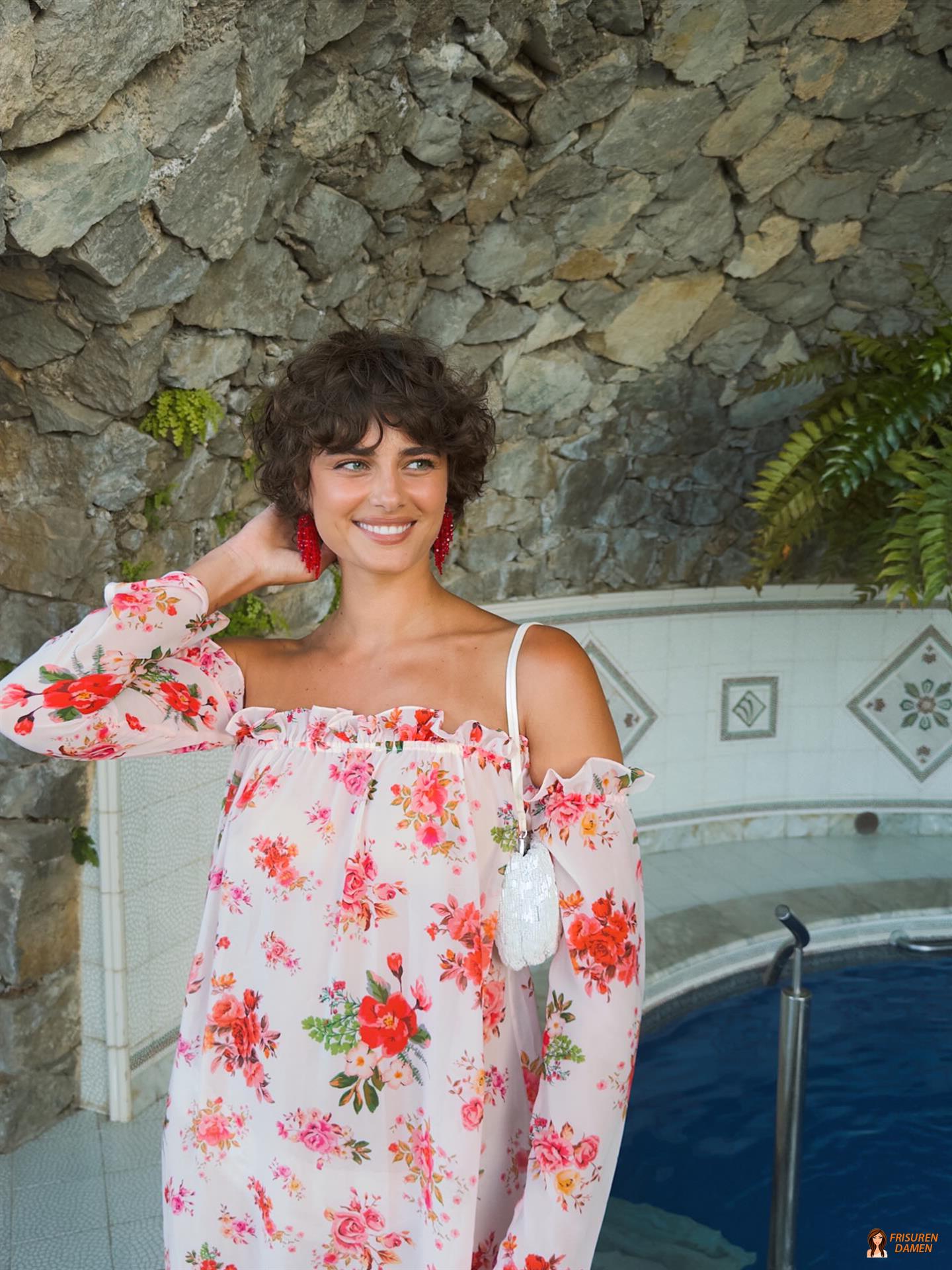 Pixi Shag Hybrid Frisur