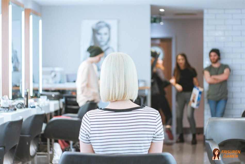 Platinblonder Bob – moderner Statement-Look