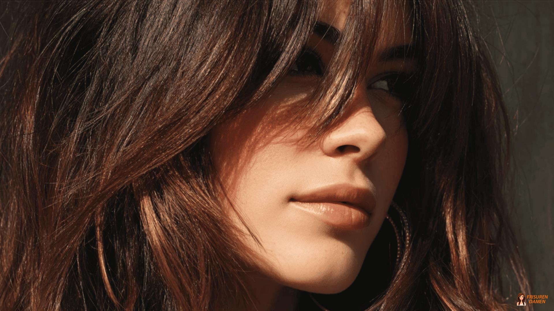 Shag mit Seitenscheitel für Frauen