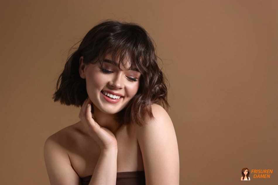 Strähniger Pony – TikTok Haartrend 2026 für Damen