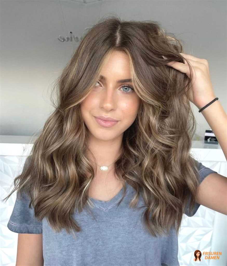 Strahlender Braunton mit sanften Wellen – natürlicher Glanz