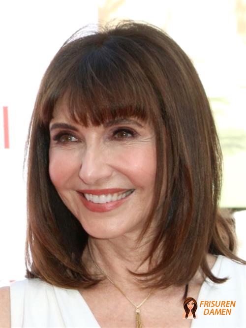 Strandiger langer Bob für Frauen über 50 mit natürlicher Textur