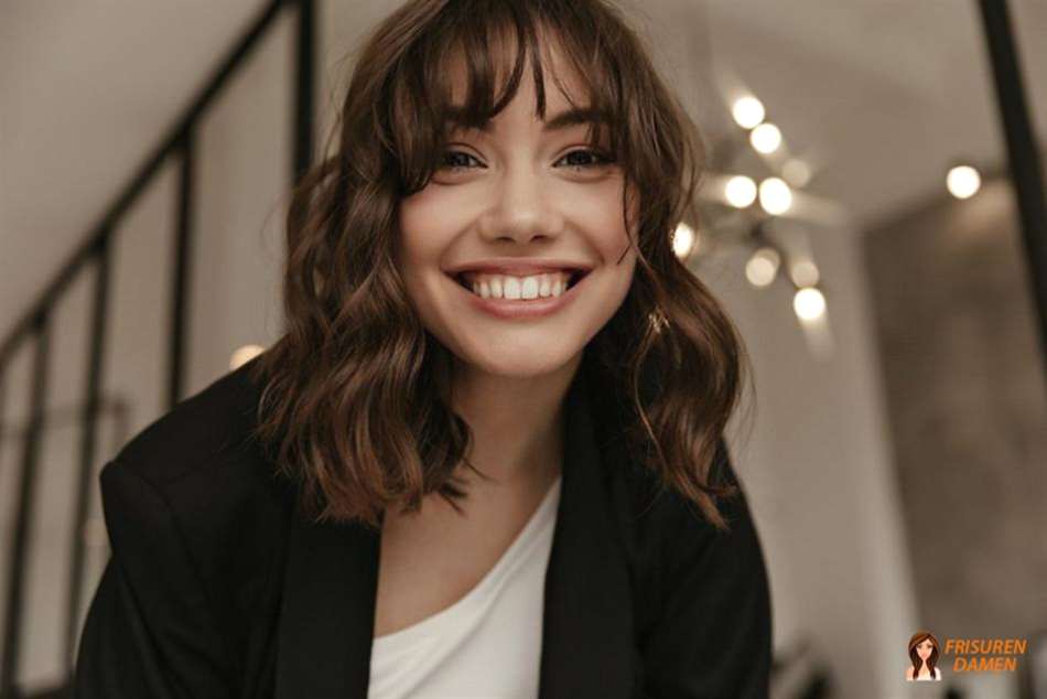 Stufenschnitte für dickes Haar – leichter Fall für Damen