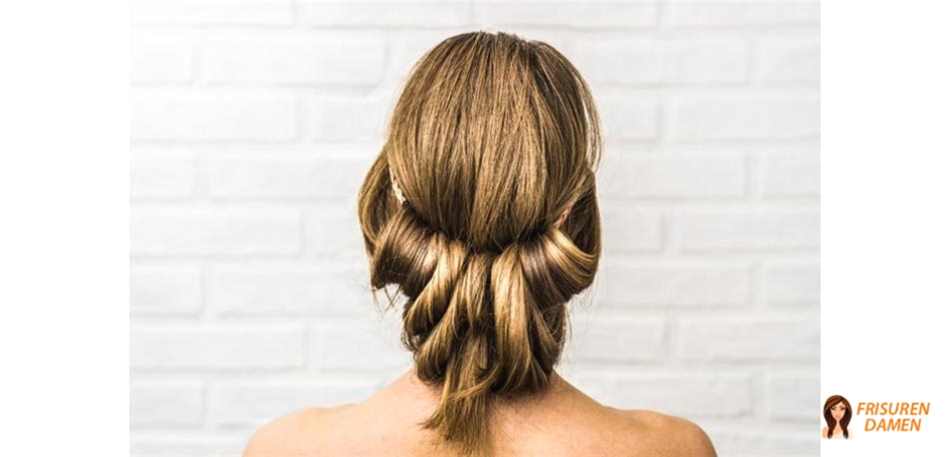 Tiefe Hochsteckfrisur – elegante Sommerfrisur bei Hitze