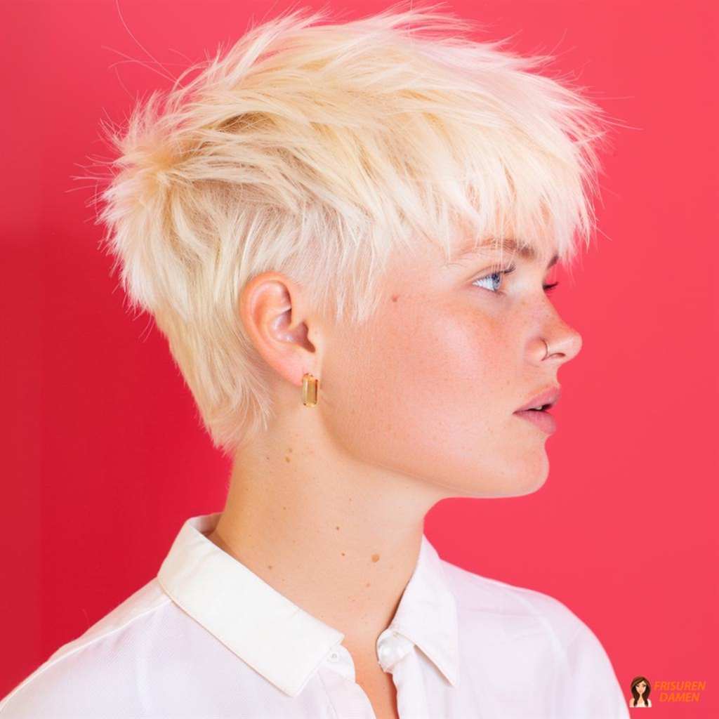 Asymmetrischer Kurzhaarschnitt für Frauen mit modernem Stil und frischer Wirkung