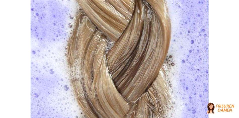 Silbershampoo gegen Gelbstich bei aufgehelltem Haar