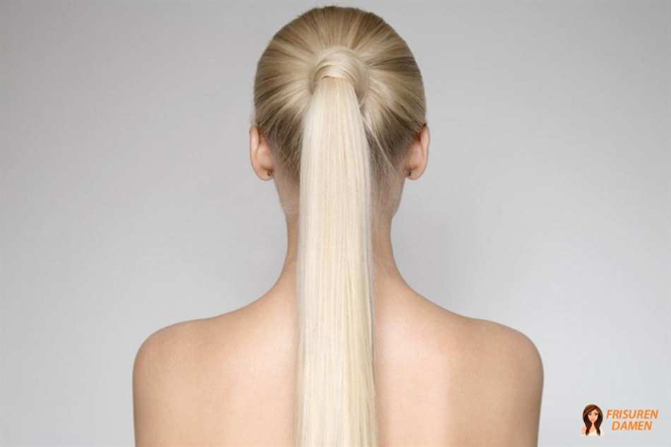 Aufhellendes Haarspray zwischen den Haarwäschen anwenden