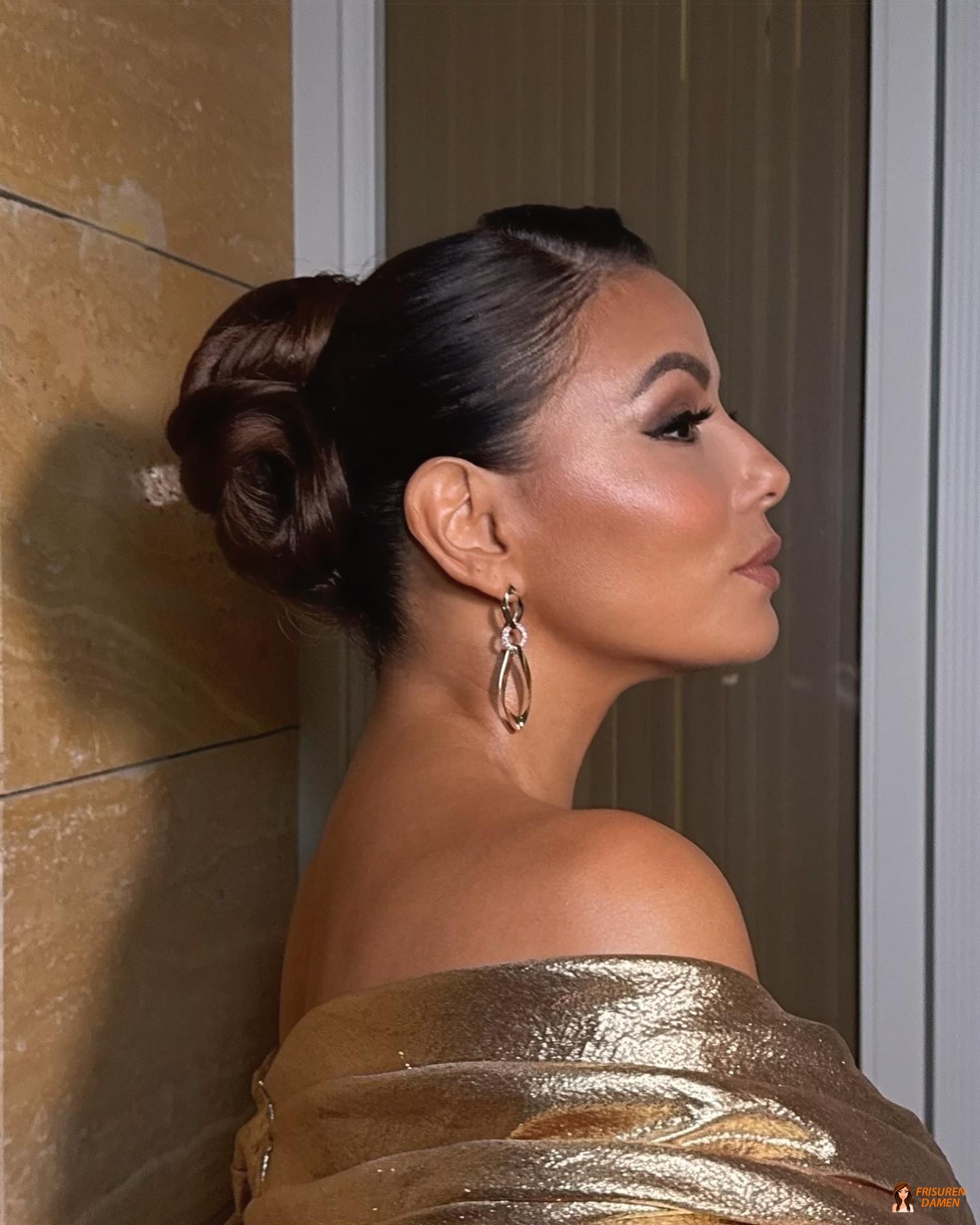 Voluminöser Chignon mit eleganter Form