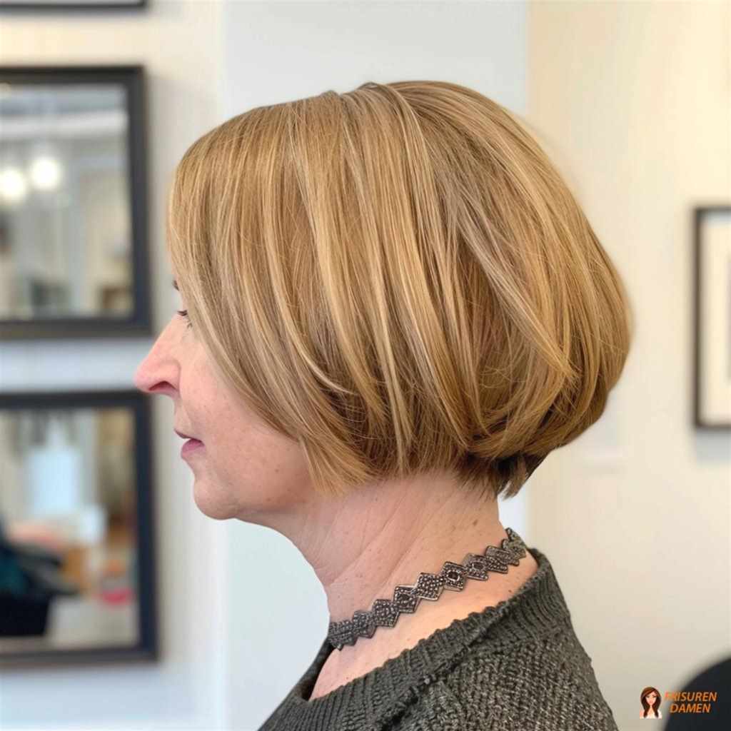Voluminöser Layer-Bob für Frauen ab 50 mit feinem Haar, mehr Stand und dynamischer Fülle-Effekt