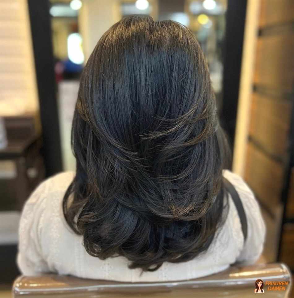 Was ist ein Stufenschnitt? Weiche, fließende Stufen für Damen