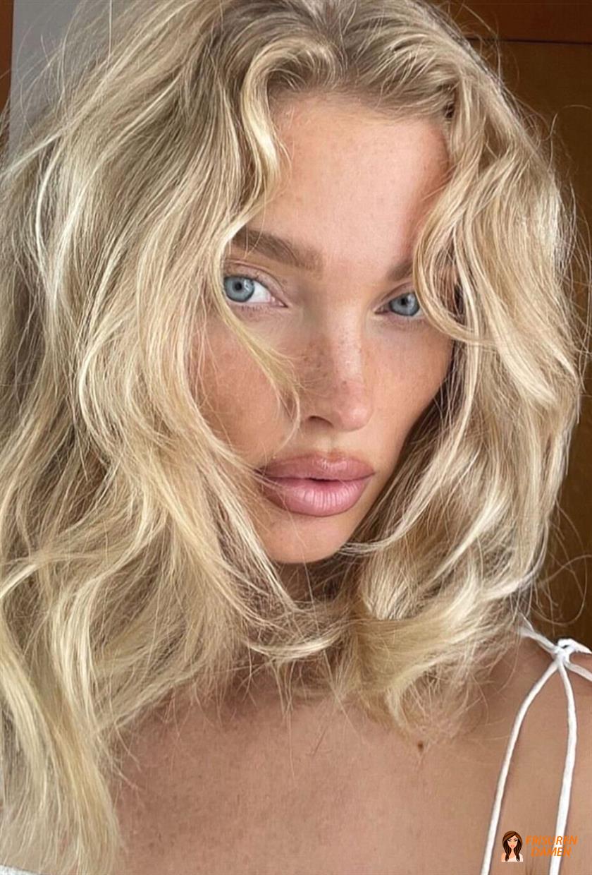 Woven Blonde 2026: Der blonde Haartrend für Frauen