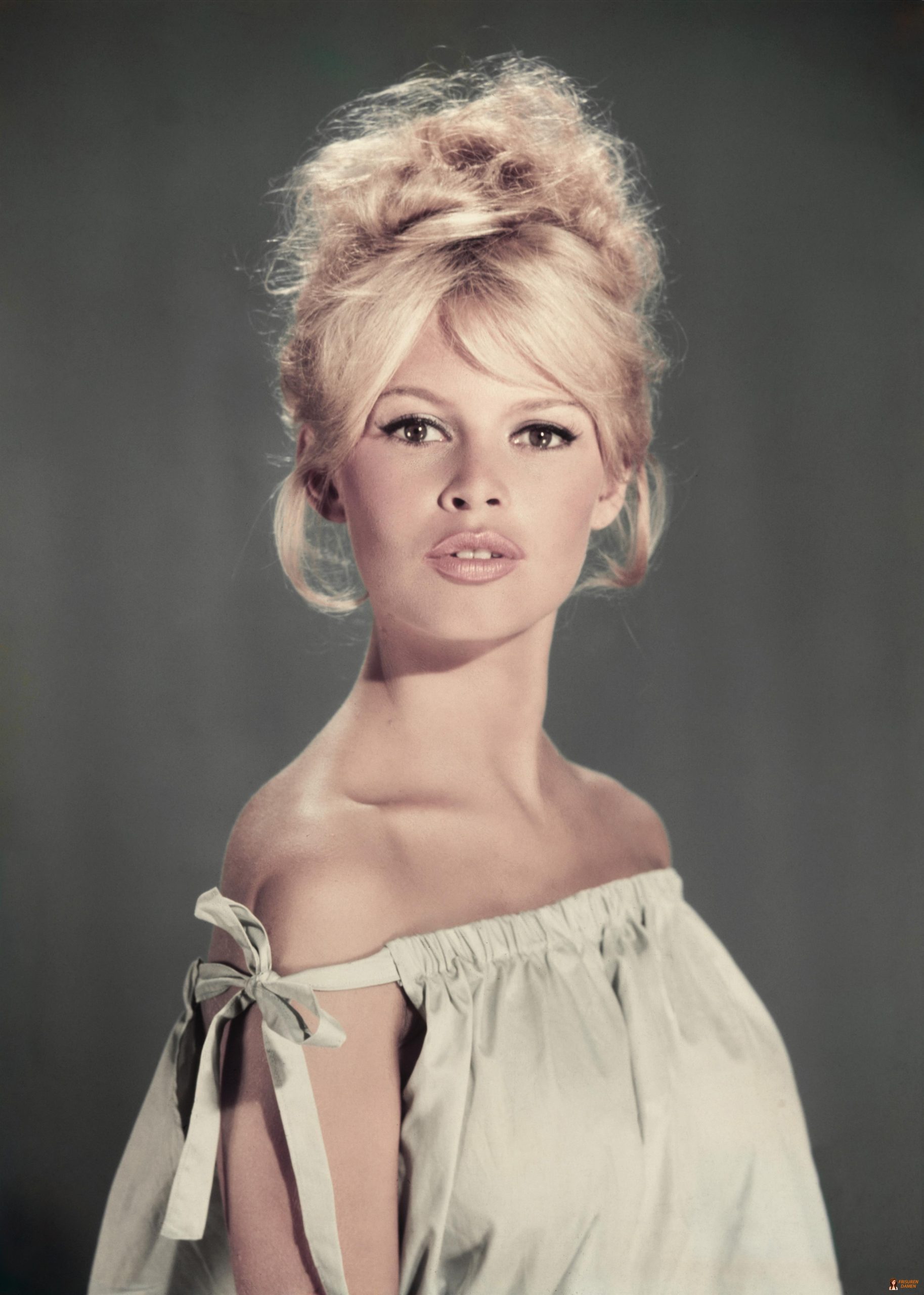 Der Bardot-Pony 2026 – französische Eleganz für Frauen