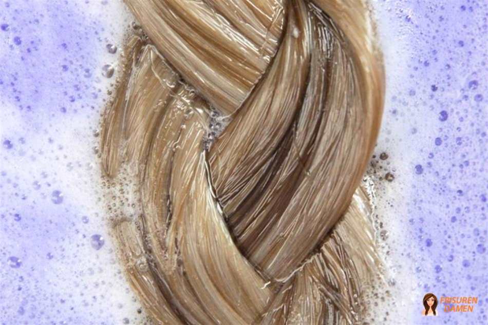 Wie behebt man orangefarbenes Haar? – Neutralisierung mit Pflegeshampoo