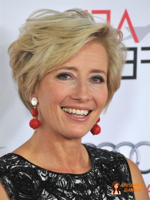 Zurückgekämmter Bob für Frauen über 50 mit offenem Gesicht